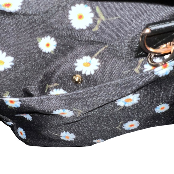 🌟NWT🌟 Alice + Olivia by Stacey Bendet Daisy Floral Duffle Bag Weekender - Picture 11 of 16